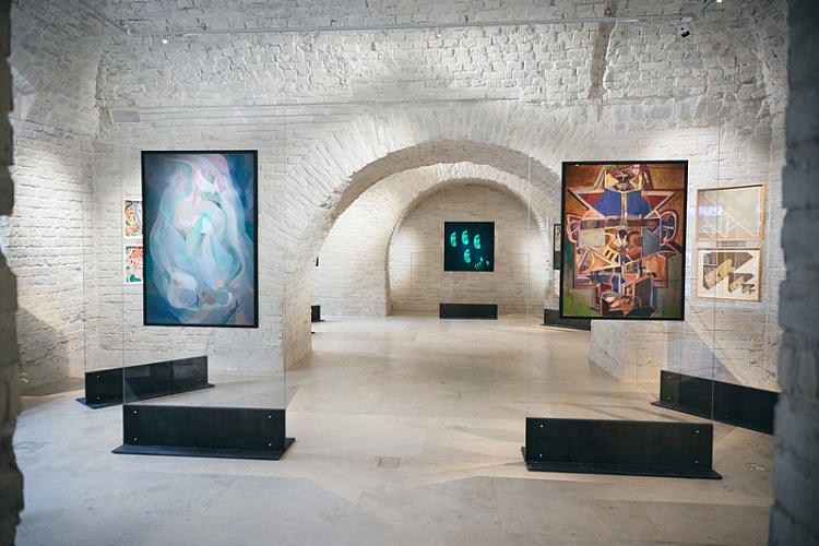 Фото 33 — Экспозиция современного искусства